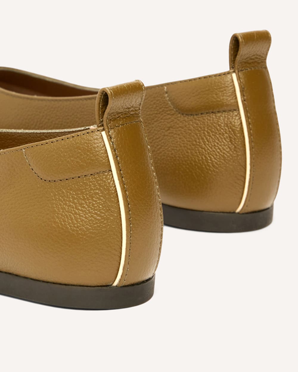 The Day Glove in Narrow Fit | Birch Green